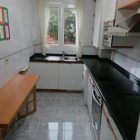 Urbanizacion Privada. Piscinas. Tenis Apartment