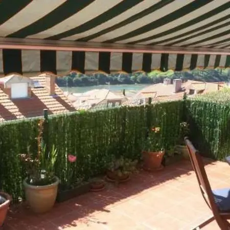 Urbanizacion Privada. Piscinas. Tenis Apartment